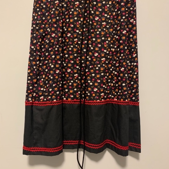 Vintage 70’s - red black - Gunne sax style -
Sleeveless ress size S-M - Picture 9 of 12